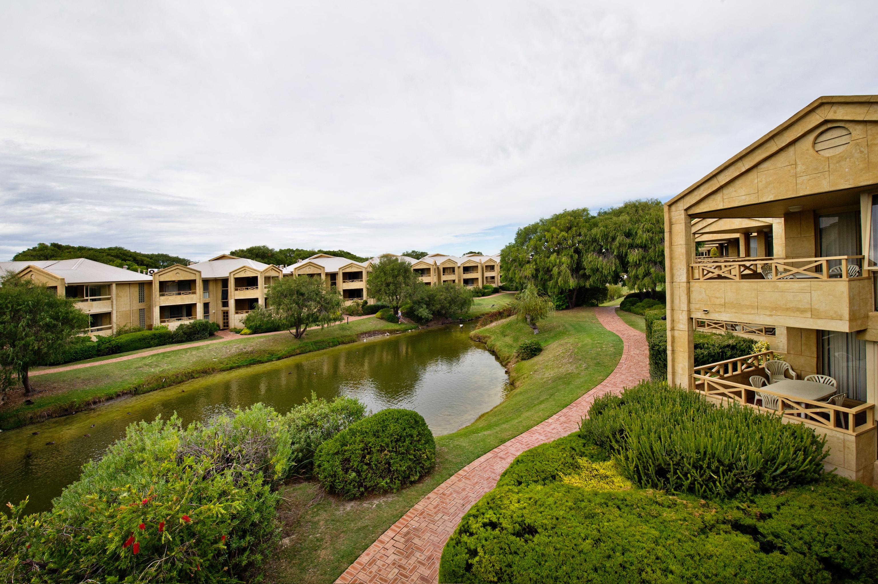 Abbey Beach Resort Busselton Exterior photo